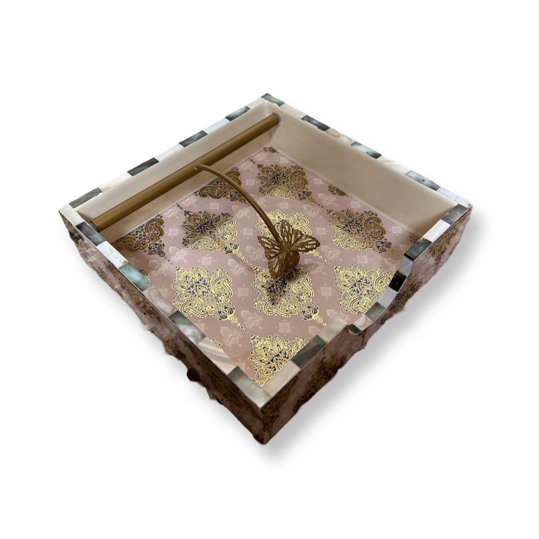 Tissue Holder 1